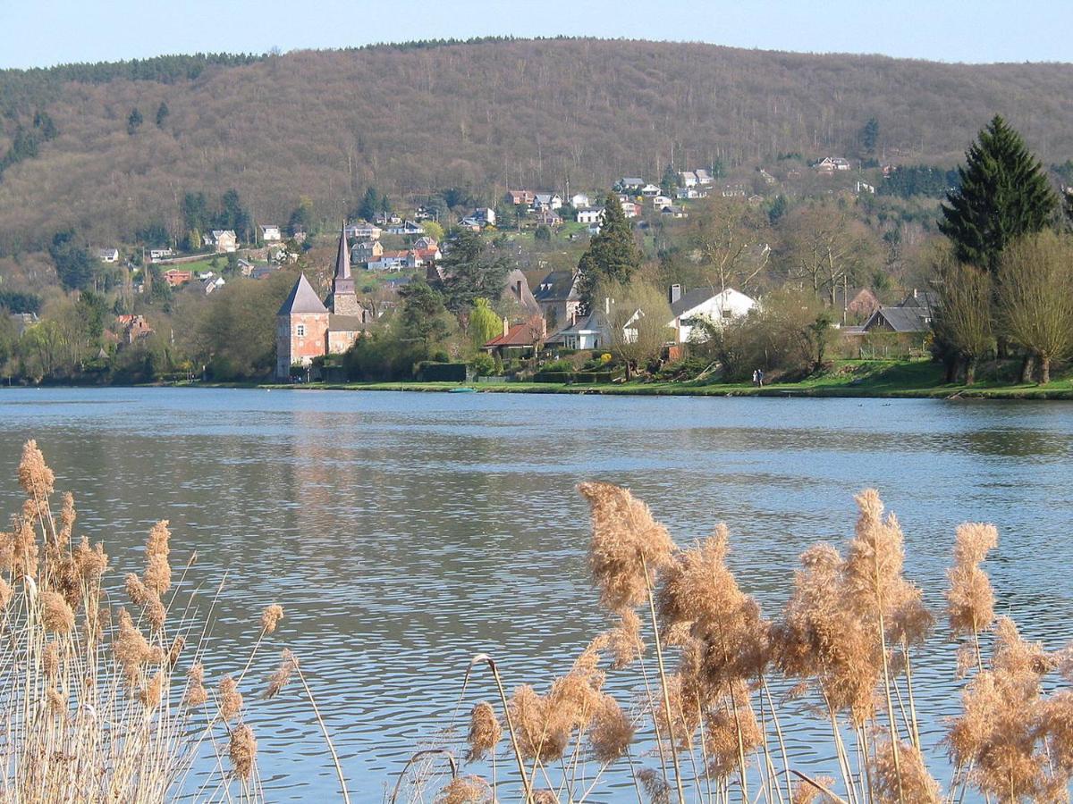 Maison Et Velos A Godinne Dans La Vallee De La Meuse Exterior foto