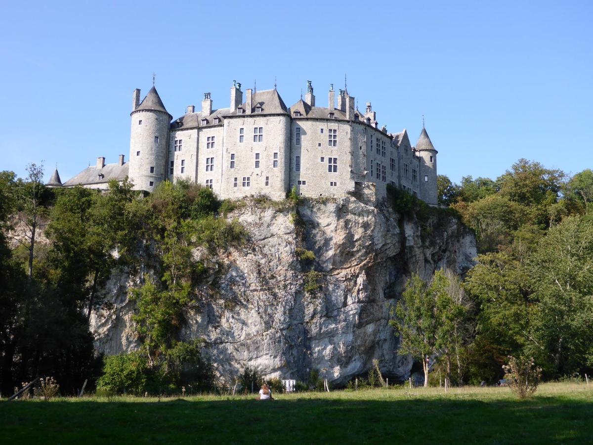 Maison Et Velos A Godinne Dans La Vallee De La Meuse Exterior foto